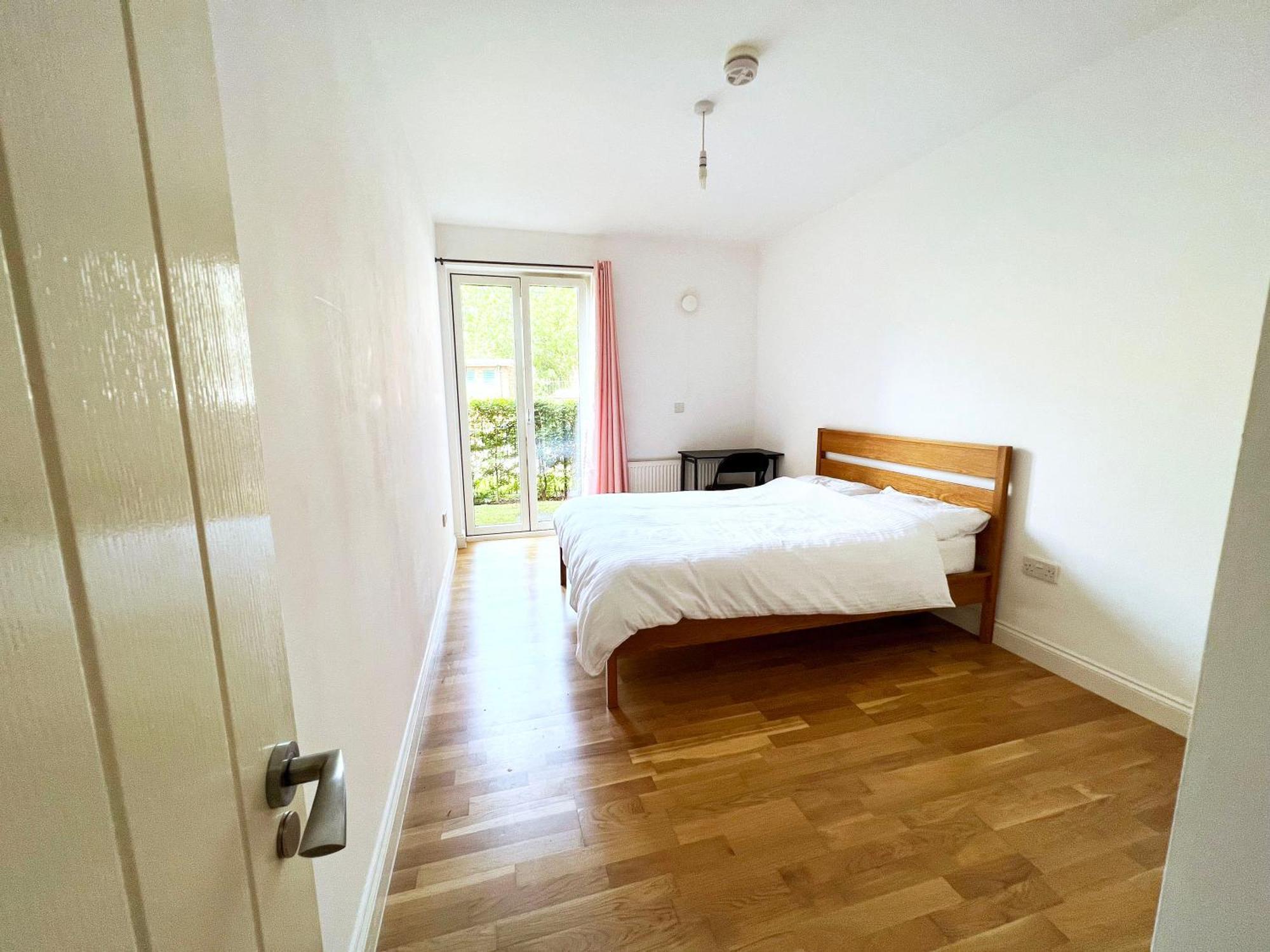Bedroom 2, Queens Road Londra Esterno foto