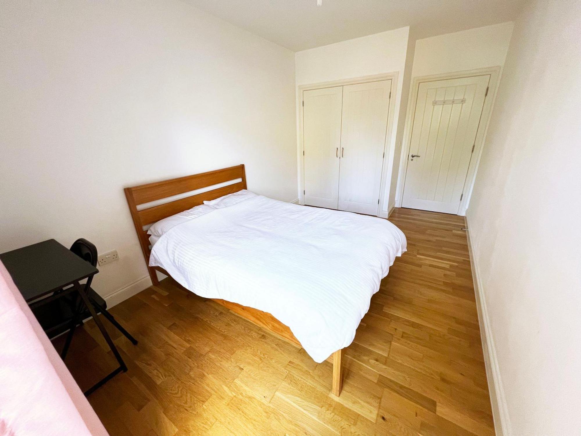 Bedroom 2, Queens Road Londra Esterno foto